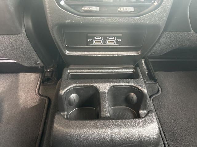 2023 Jeep Grand Cherokee L Laredo 4x2