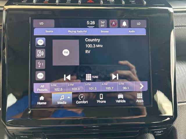 2023 Jeep Grand Cherokee L Laredo 4x2