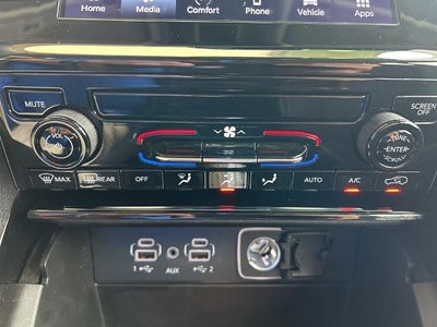 2023 Jeep Grand Cherokee L Laredo 4x2