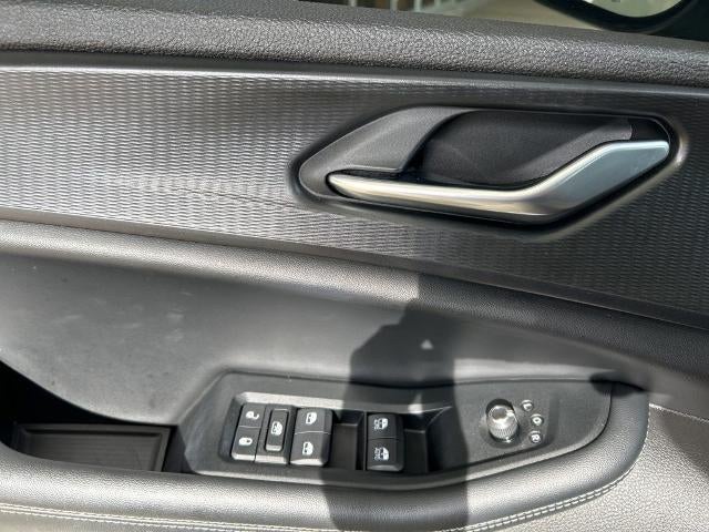 2023 Jeep Grand Cherokee L Laredo 4x2