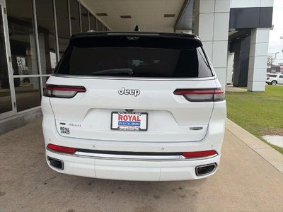 2022 Jeep Grand Cherokee L Summit