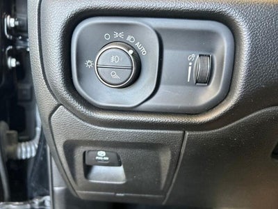 2023 RAM 1500 Big Horn Crew Cab 4x2 5'7" Box