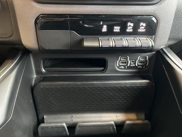 2023 RAM 1500 Lone Star Crew Cab 4x4 5'7" Box