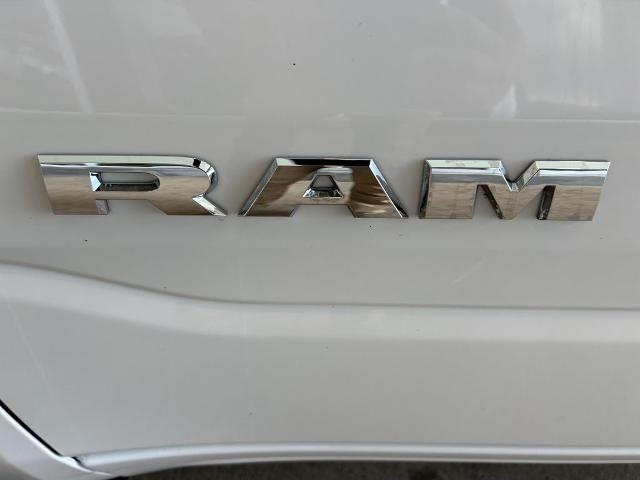 2023 RAM 1500 Lone Star Crew Cab 4x4 5'7" Box