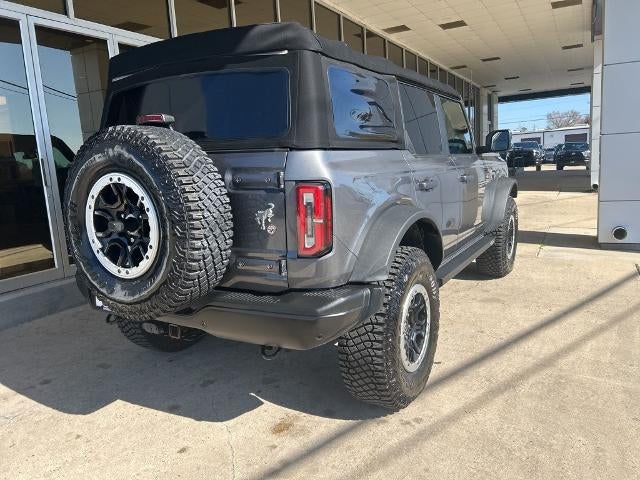 2021 Ford Bronco Base