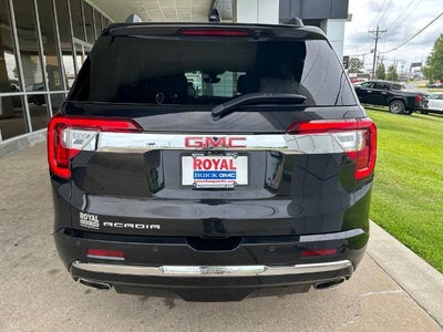 2023 GMC Acadia Denali