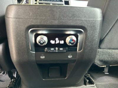2023 GMC Yukon SLE