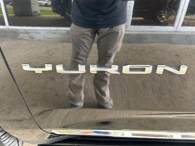 2022 GMC Yukon SLT