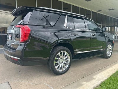 2022 GMC Yukon SLT