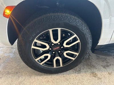 2024 GMC Yukon AT4