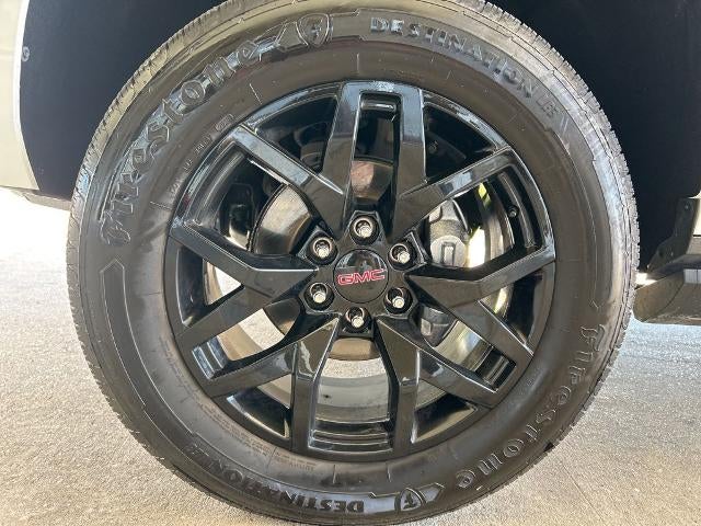 2022 GMC Yukon AT4
