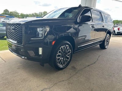 2023 GMC Yukon XL Denali Ultimate