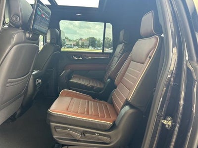 2023 GMC Yukon XL Denali Ultimate