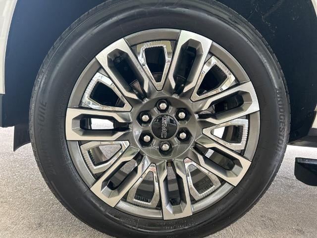 2024 GMC Yukon XL Denali Ultimate