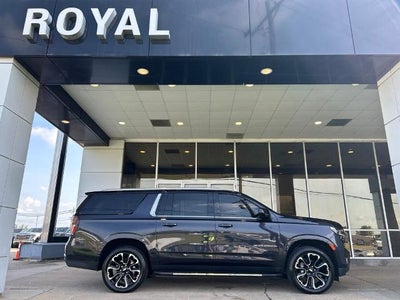 2023 Chevrolet Suburban LS