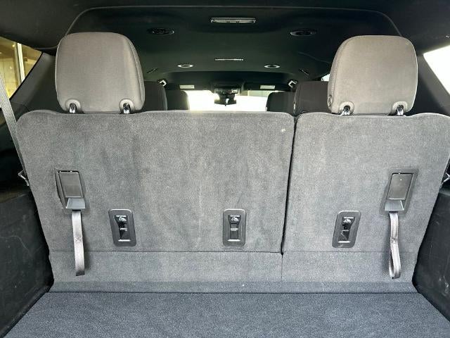2023 Chevrolet Suburban LS