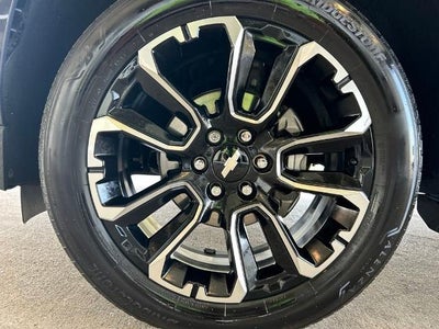 2023 Chevrolet Suburban LS