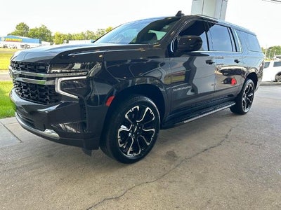 2023 Chevrolet Suburban LS