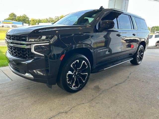 2023 Chevrolet Suburban LS