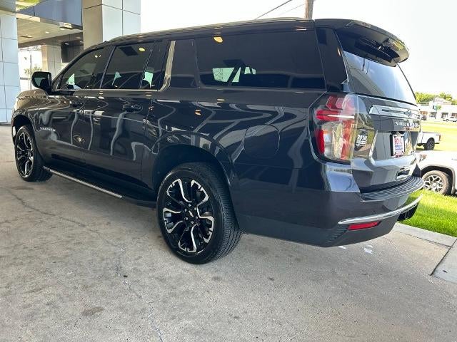 2023 Chevrolet Suburban LS