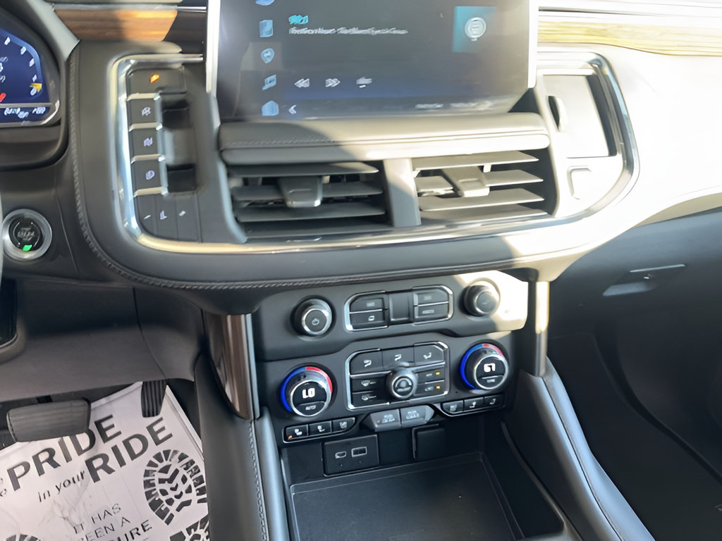 2023 Chevrolet Suburban High Country