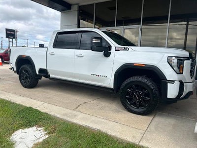 2025 GMC Sierra 2500 HD AT4