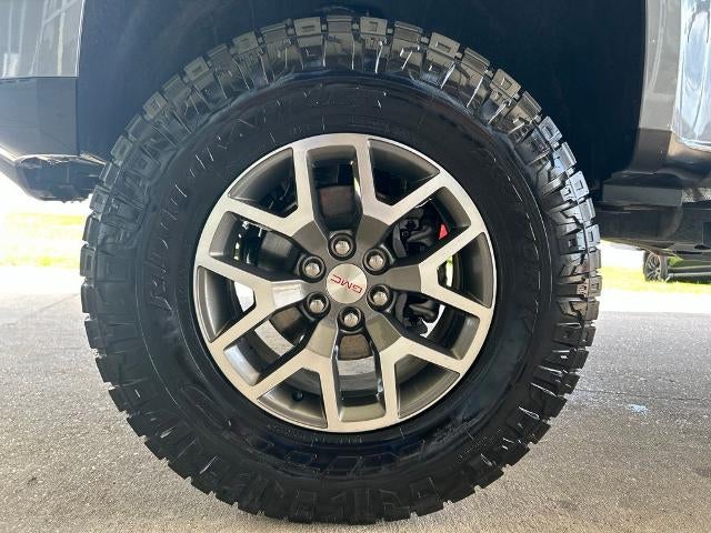 2022 GMC Canyon AT4 - Leather
