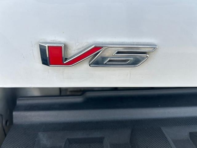 2022 GMC Canyon Elevation Standard