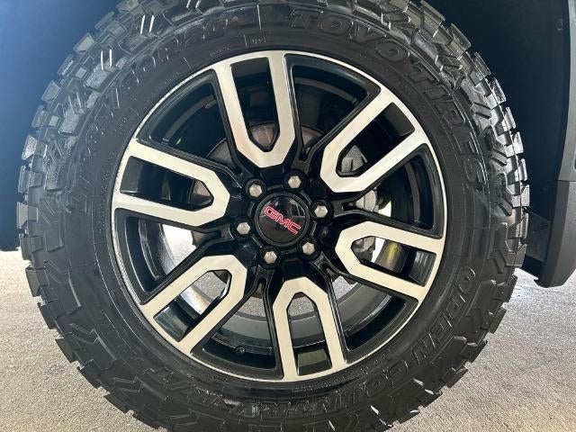 2022 GMC Sierra 1500 Limited AT4
