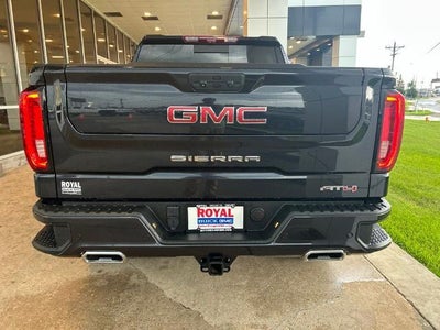 2023 GMC Sierra 1500 AT4