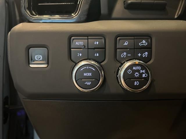 2025 GMC Sierra 1500 AT4