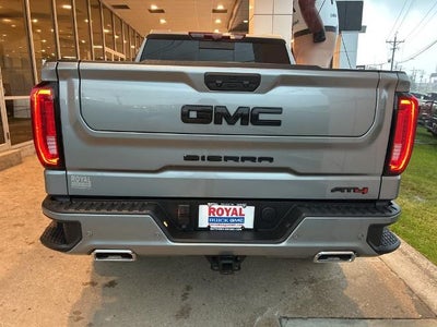 2025 GMC Sierra 1500 AT4