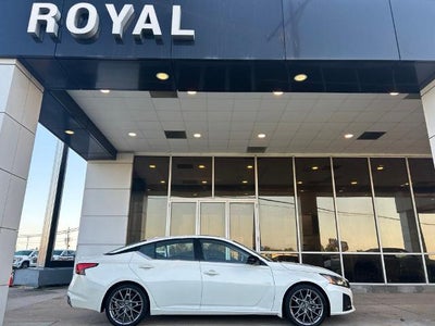 2023 Nissan Altima 2.0 SR