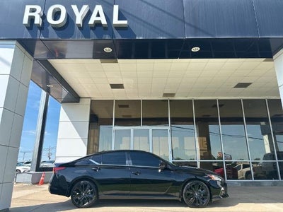 2022 Nissan Altima SR Intelligent AWD