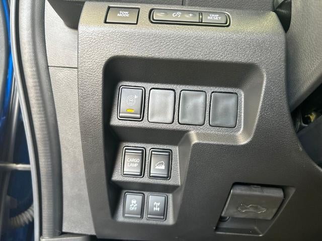 2025 Nissan Frontier Crew Cab PRO-4X 4x4
