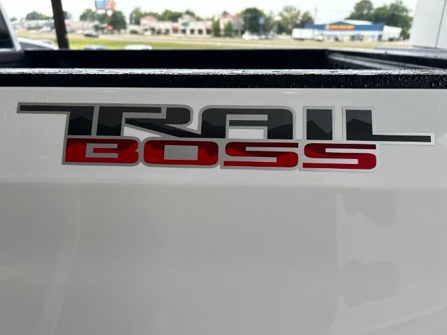 2022 Chevrolet Silverado 1500 Custom Trail Boss