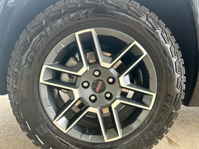 2026 GMC Terrain AT4 - Photo 27