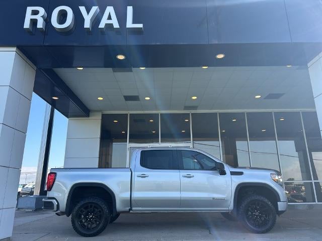 2022 GMC Sierra 4WD Crew Cab Short Box Elevation's photo