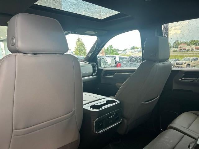 2023 GMC Sierra 1500 SLT - Photo 10