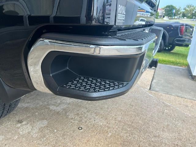 2023 GMC Sierra 1500 SLT - Photo 12