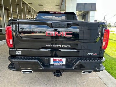 2025 GMC Sierra 1500 AT4