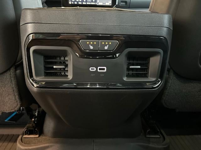 2025 GMC Sierra 1500 AT4X - Photo 18