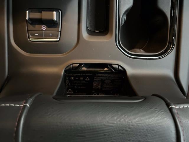 2025 GMC Sierra 1500 AT4X