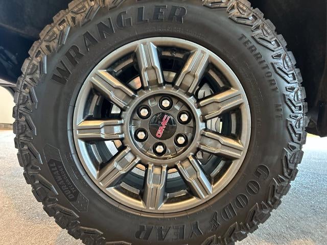 2025 GMC Sierra 1500 AT4X