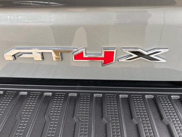 2025 GMC Sierra 1500 AT4X