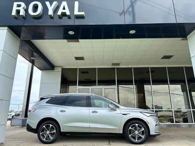 2022 Buick Enclave Essence
