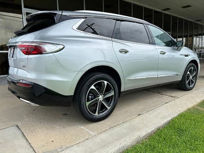 2022 Buick Enclave Essence