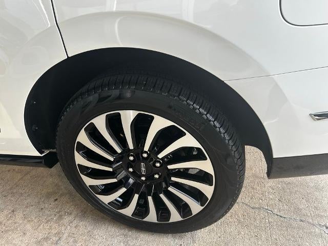 2023 Lincoln Navigator Black Label