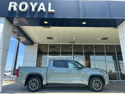 2026 Toyota Tundra Limited CrewMax 5.5' Bed