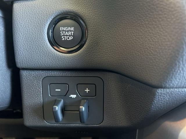 2026 Toyota Tundra Limited CrewMax 5.5' Bed